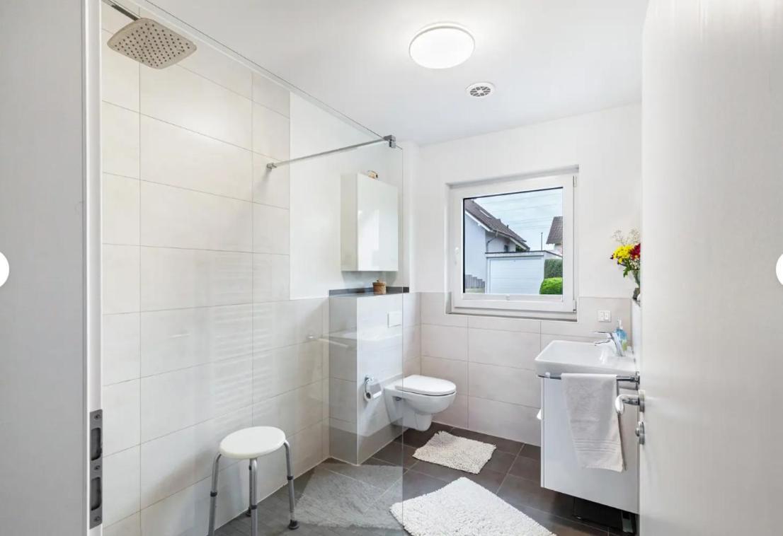 Ruhige Wohnung Mit Terrasse Oberbrechen Esterno foto